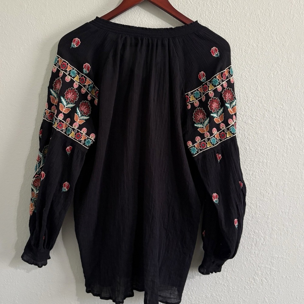Tolani XL Black 100% Cotton Embroidered Boho Tunic Peasant Blouse Floral Top - Picture 11 of 16
